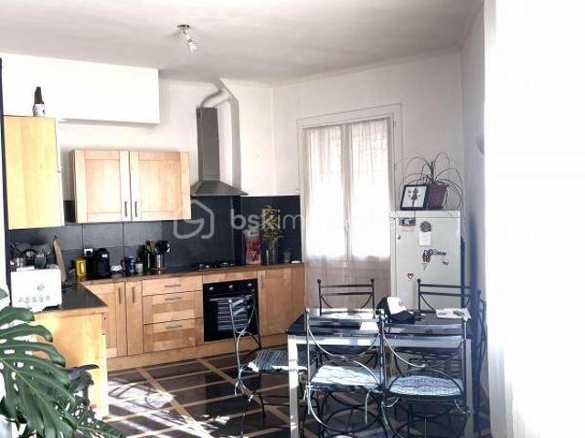 Centre ville de FRONTGNAN, Appartement de type 2 de 55 m2 1er ét