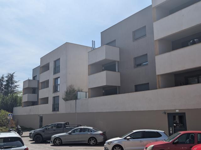 Centre ville de L'arbresle, bel appartement de T3 avec balcon