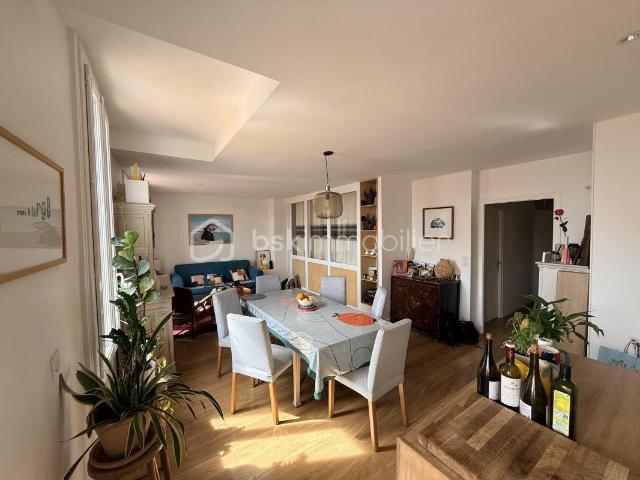Centre ville de Sète – Appartement de 128 m² avec terrasse, studio indépendant et fort potentiel