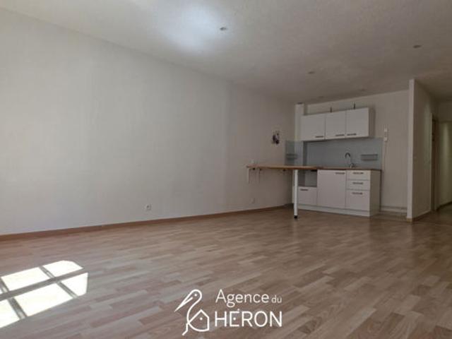 Centre ville de sens appartement f2 55 m2 dans petite coprop