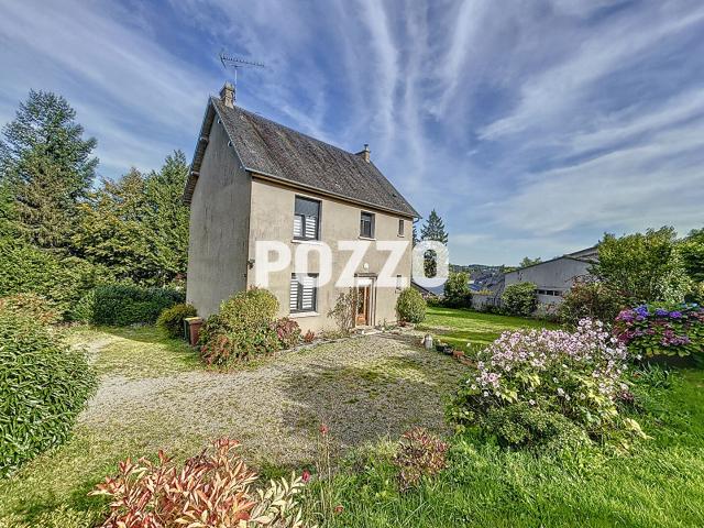 Centre ville de VILLEDIEU à pied pour cette maison T5 et double garage indépendant sur terrain de 1491m2
