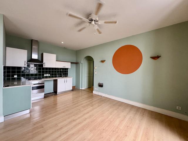 Centre ville de VILLENEUVE SUR LOT, appartement T3 dans résidence de standing avec vue sur le Lot