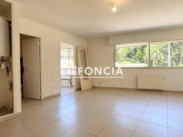 Centre ville Studio 33.58m2 cave