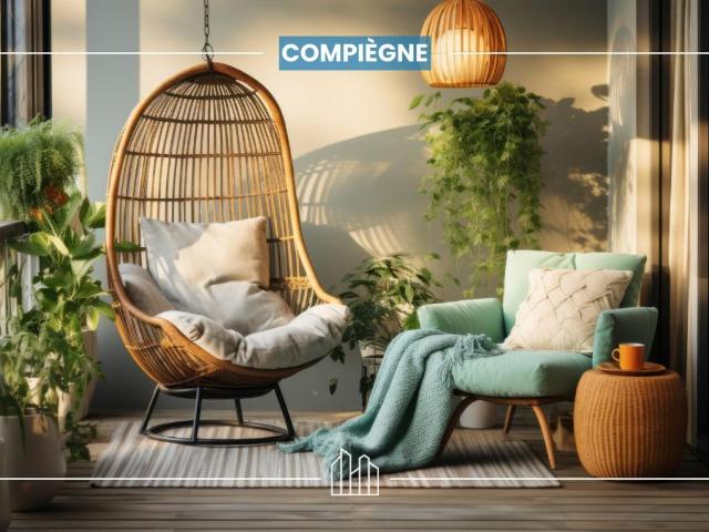 CENTRE VILLE PROXIMITÉ MAIRIE 3 pièces, 57 à 61 m²