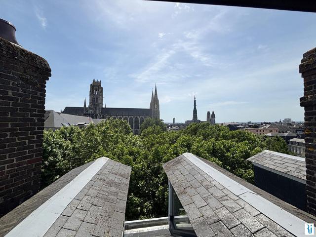 Centre ville Rouen Appartement de charme sans vis à vis avec parking et ascenseur