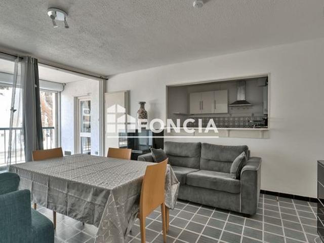 CENTRE VILLE T2 de 52m2 avec sa loggia de 10m2