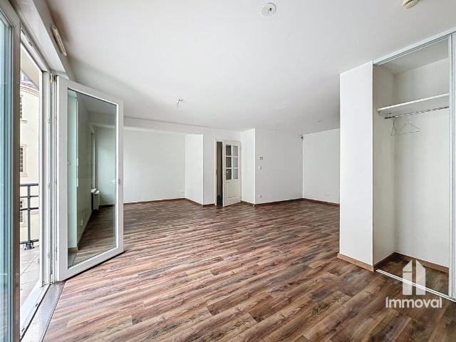 CENTRE VILLE T3 71.5 m²