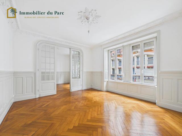 Centre Ville T4 duplex en rez de chaussée surélevé