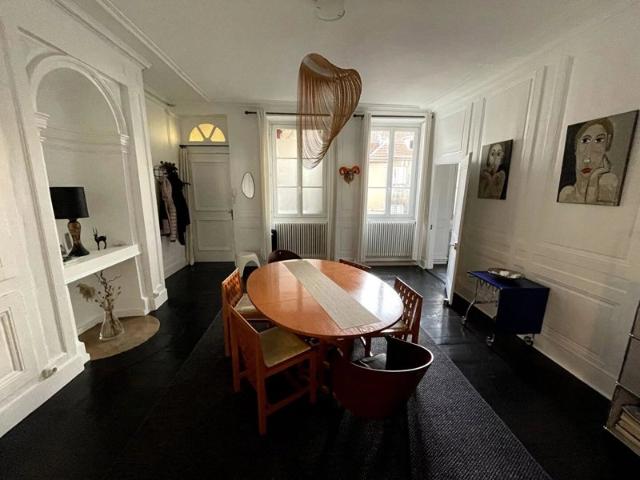 Centre ville: très beau duplex de 143 m2