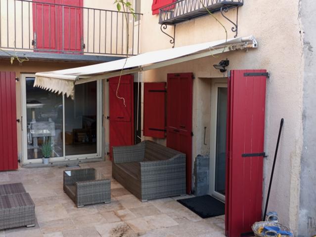 CENTRE YENNE MAISON DE 160 M2 ENVIRON AVEC COUR