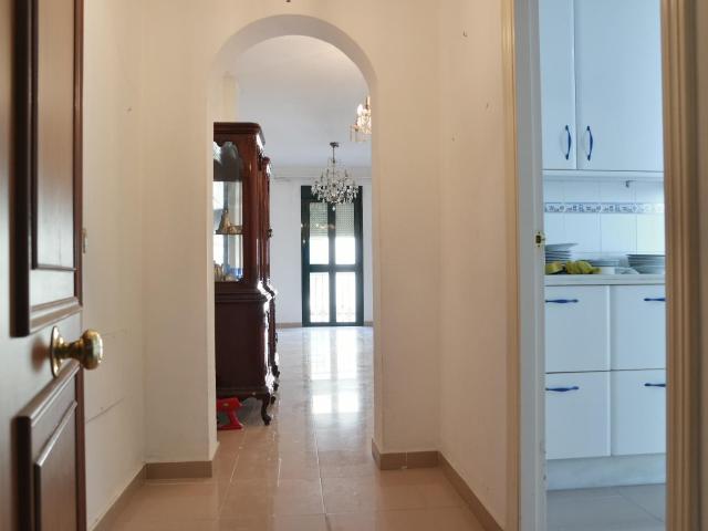 CENTRICO, 3 DORMITORIOS, 2 BAÑOS, ASCENSOR Y MAGNIFICO PRECIO
