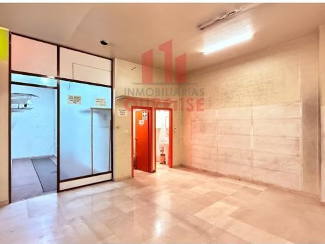 CÉNTRICO LOCAL COMERCIAL EN ZONA DE GRAN TRÁNSITO