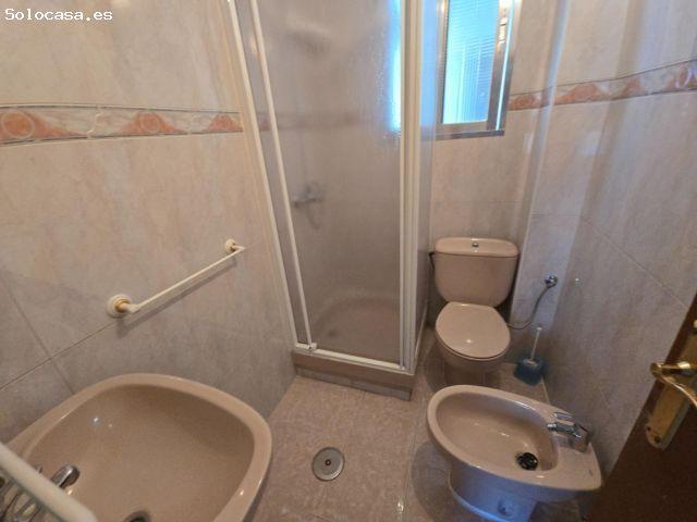 Céntrico piso de 3 habitaciones, 3ª planta con ascensor en C/ Leganés Parla