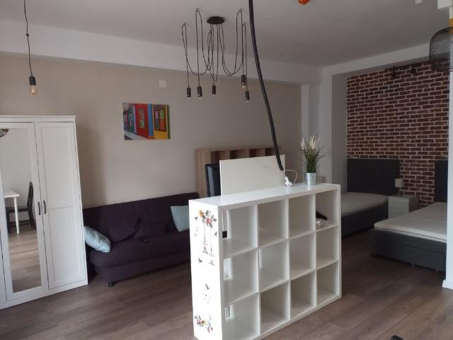 Centru Ap 1 camera recent renovat, curte interioara 525Eur