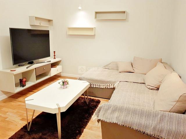 Centru bloc nou, 2 camere mobilat si utilat, liber