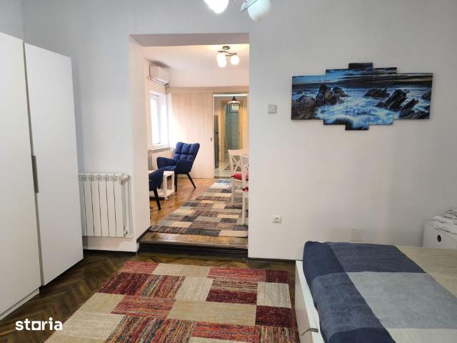 CENTRU PLAJA MODERN Apartament modern in vila interbelica !