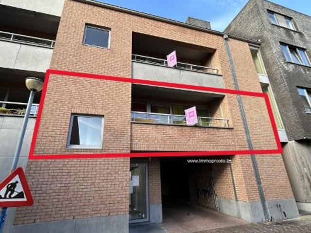 CENTRUM GEEL! 2 slpk appartement + 100m² met autostpl. én 2 terrassen