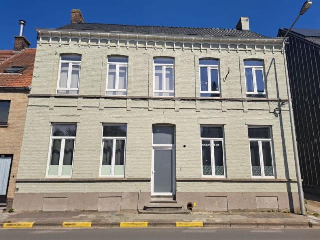Centrum Handzame Investeringspand bestaande uit 4 appartementen