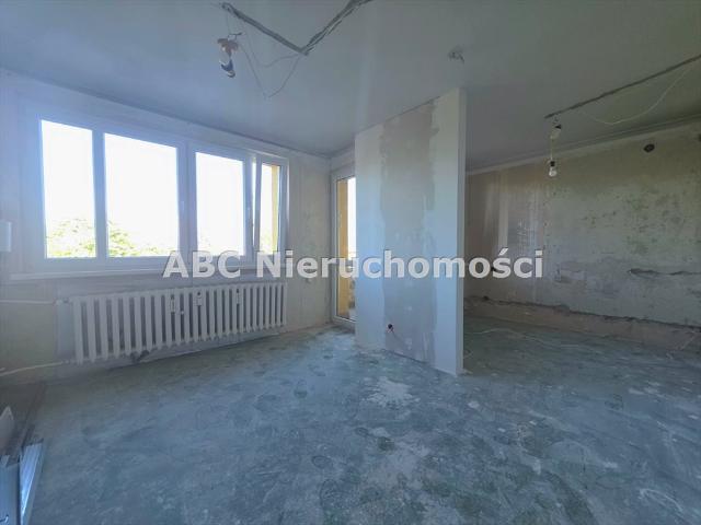 Centrum Piły! 24,7 m² po remoncie z loggią i możliwością własnej aranżacji