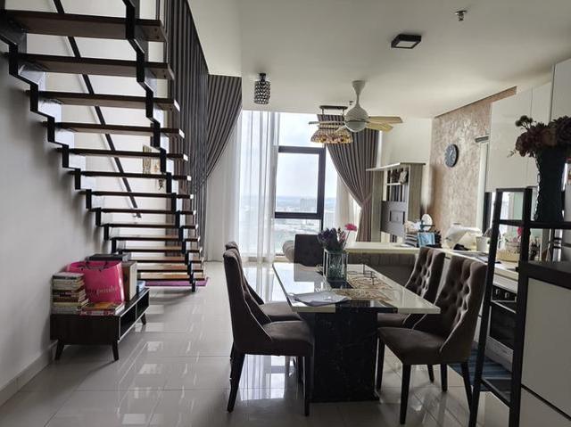 Centrus soho cyberjaya fully furnished 1 car park hot area