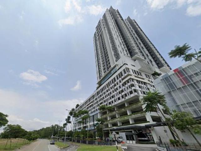 Centrus Soho Duplex Cyberjaya Freehold Good condition Easy Loan