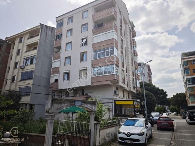 Century21 Bal'dan Bahçelievler Mehmetcik Cad.3+1 Kiralık Daire