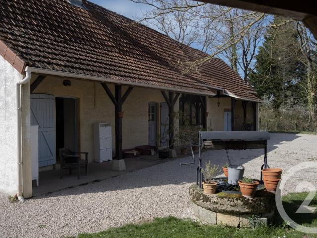 Century 21 Coeur de Bresse vous propose à la vente cette fer. 169m² La Chaux