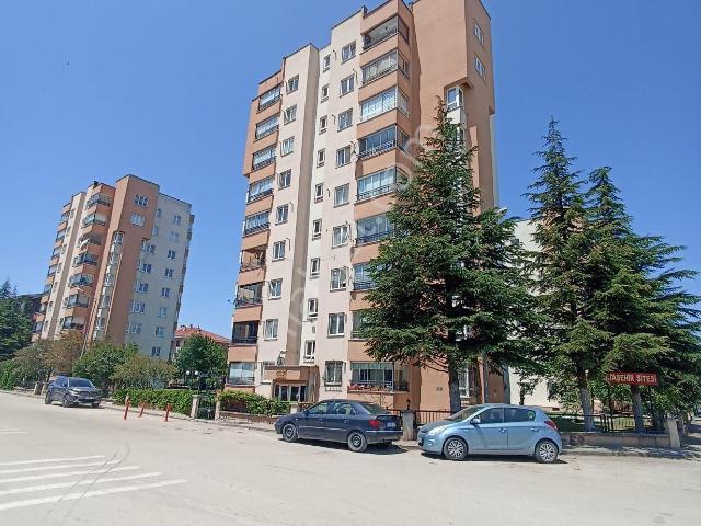 Century 21 Vizyon'dan Batıkent Mah. Fırsat Satılık 3+1 Daire