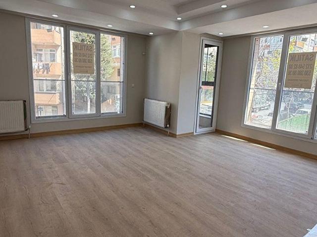 Cennet mahallesinde satılık sıfır binada 3+1 110 m2 ön cephe k.otoparklı daire