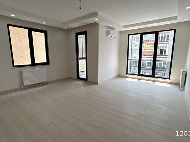 Cennet Mh Cadde Üstü Satılık Otoparklı Ara Kat Daire 3+1 110 m