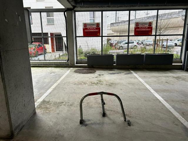 Cenon Vente Parking / Garage 33