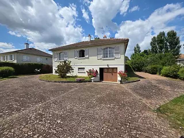 Cenon sur Vienne 86530 Achat / Vente maison 5 pièces t5 au dernier étage cave