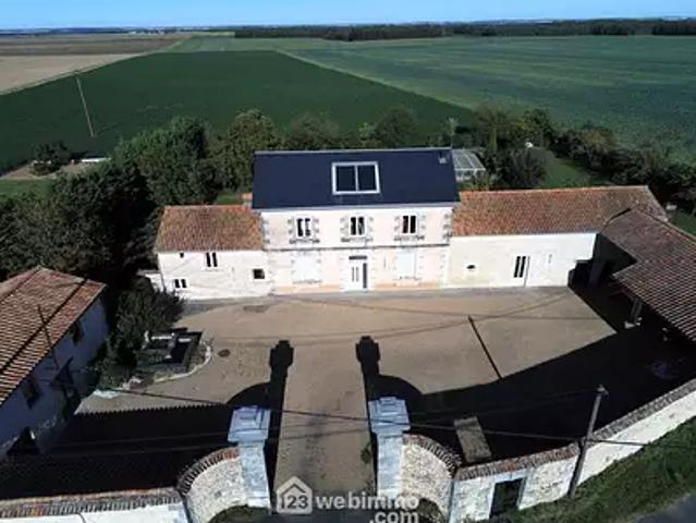 Ceaux en Loudun 86200 Achat / Vente maison 8 pièces t8 piscine parking