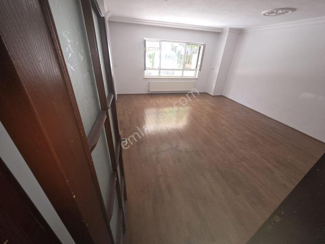 Cebeci Merkez Tellikaya Sk.ta,bağımsız,asansörlü,yeni Boyalı,3+1