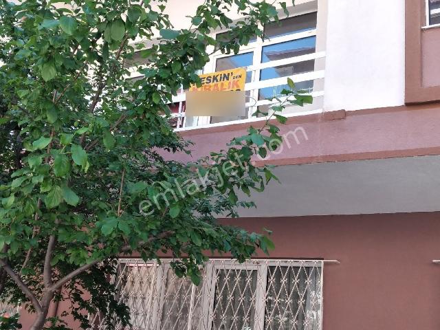 Cebecide Fakülte Ler Mah.köylüler Sokakta Kiralık 3+1 Kombili Daire