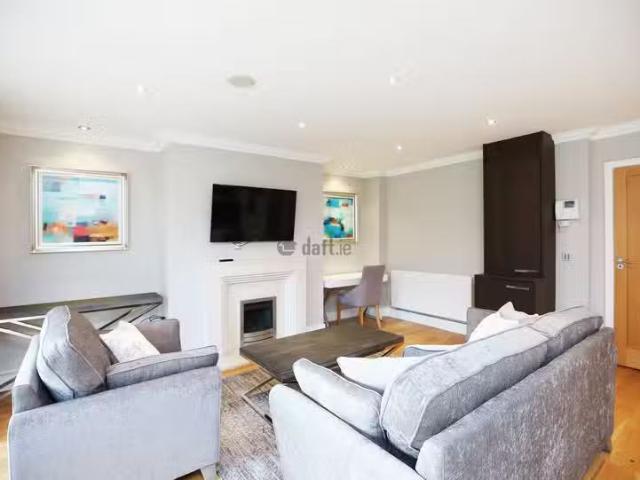 Cedar Lodge, Farmleigh Woods, Castleknock, Dublin 15 is for rent
