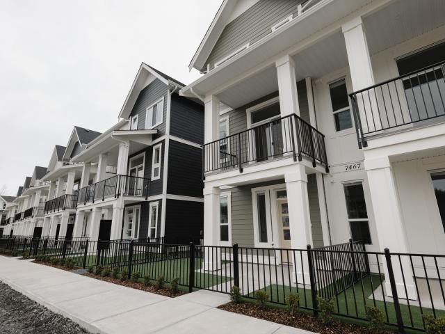 Cedarbrook Townhomes 3 Bed Park Facing Townhome [object Promise] for Rent