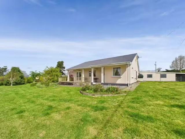 Cedarville, Lahard, Beaufort, Killarney, Co Kerry, V93W4C0 is.