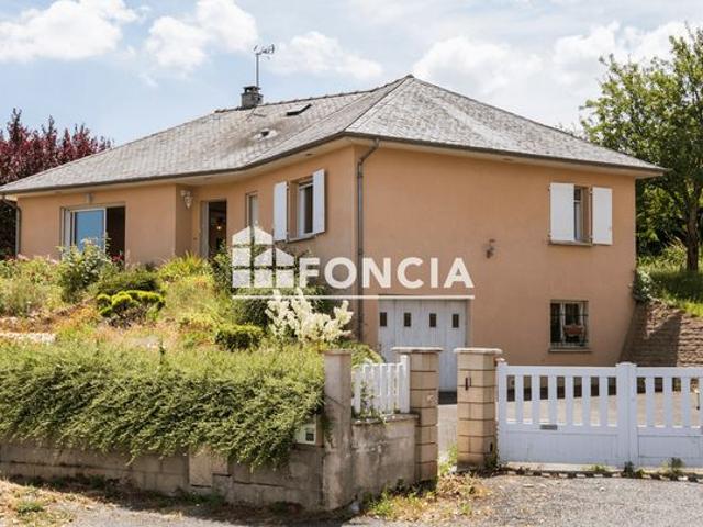 Ceignac, maison de plain pied 95m2 avec cellier/cave et grand garage