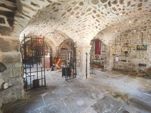 Ceilhes et Rocozels Vente Immeuble 34