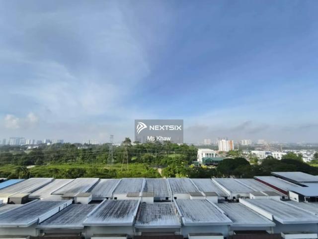 Ceiling height: 35'ft 40'ft Flood loading: 3.5ton/m² Power: 800amp Sprinkle system With CCC No flood area