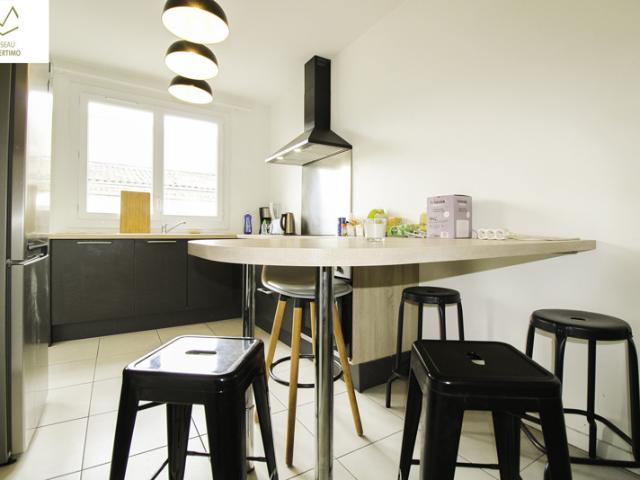 Celleneuve Appt T5 de 73.68 m2 meublé 2 chambres 2 bur