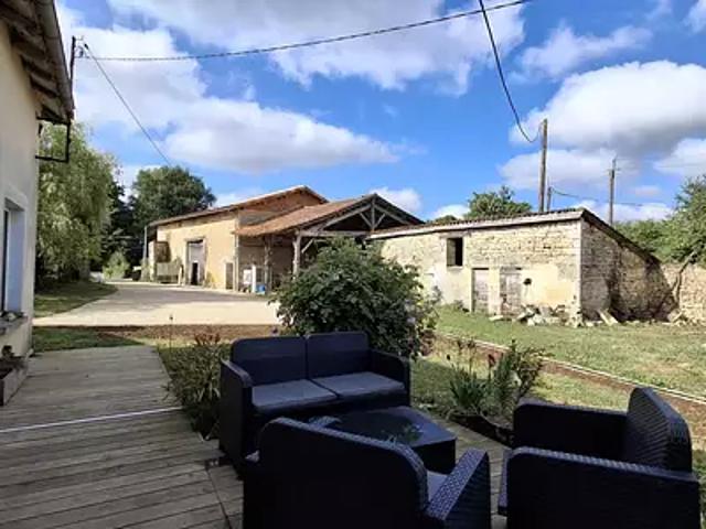 Cellefrouin 16260 Achat / Vente maison 5 pièces t5
