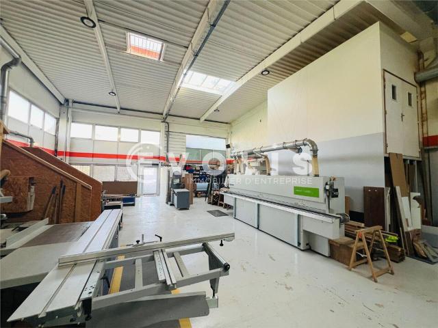 Cellule d'activité à vendre Torcy Proche A4 et N104