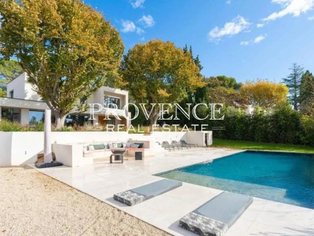 CELONY VILLA CONTEMPORAINE 260M2