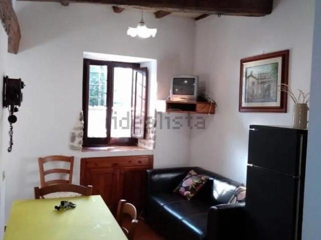 Cerveteri bilocale arredato ben collegato