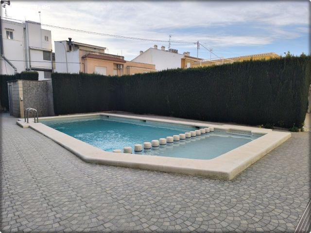 CERCA DEL MAR