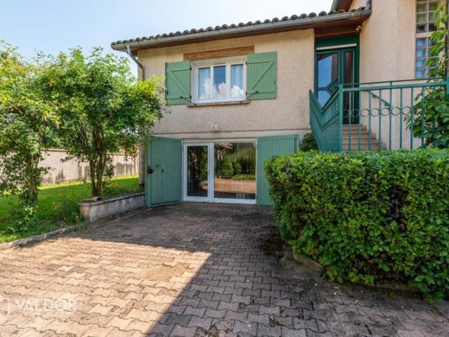 Cercié: Maison 340m² habitables 2240m² de terrain constructible