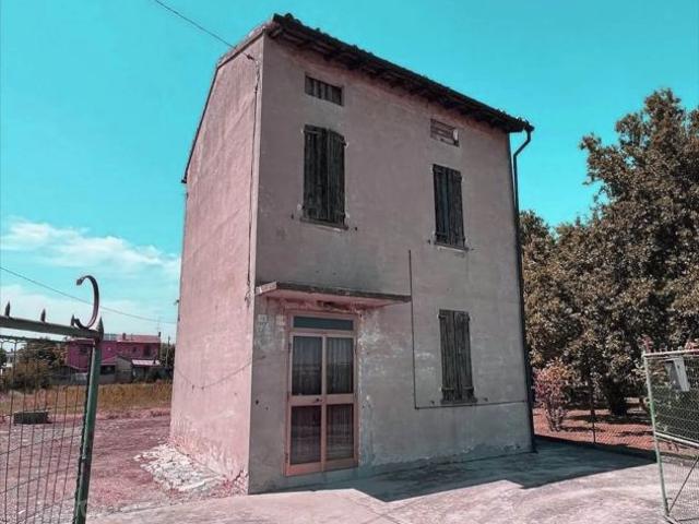 cerco rustico casa di paese casale