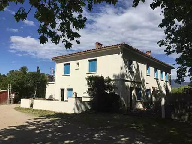 Céret 66400 Achat / Vente immeuble parking